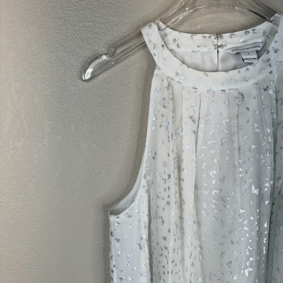 Diane Von Furstenberg Women's Parvay‎ Flutter Foil Top Sleeveless White Size 4 - Picture 5 of 15